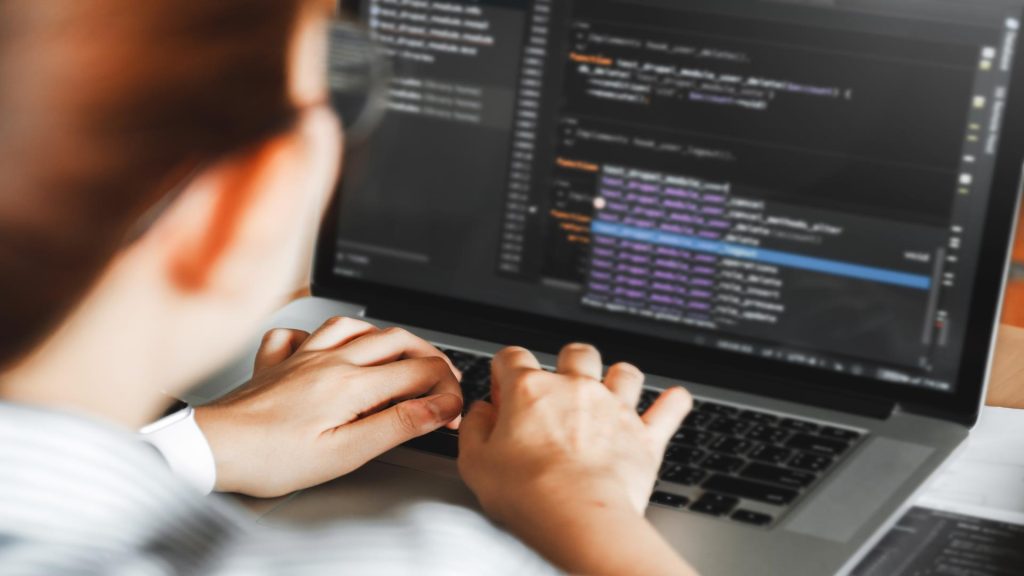 Kod Yazarak Gelir Elde Etme